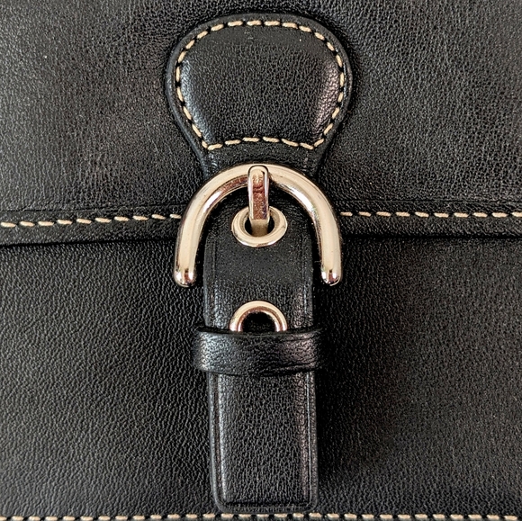 NWT Coach Soho Black Leather Vintage Wristlet Wallet Purse Secure Zip Closure - Picture 4 of 9